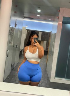 Hermine - escort in Yokohama Photo 6 of 10