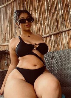 Hermine - escort in Yokohama Photo 8 of 10