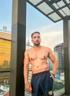 Honey - Acompañantes masculino in Bangkok Photo 4 of 4