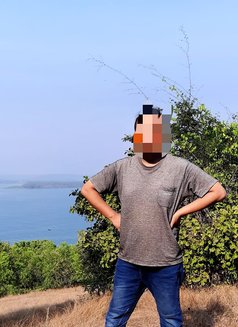 Herry - Male escort in Gurgaon Photo 2 of 3