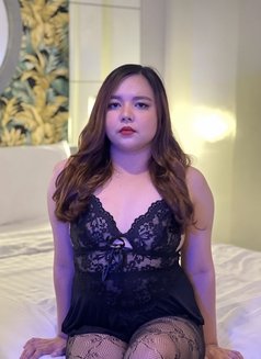 Hershey - escort in Makati City Photo 6 of 7