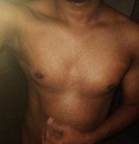 Hesh Vithanage - Male escort in Colombo