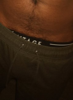 Hesh Vithanage - Male escort in Colombo Photo 4 of 4