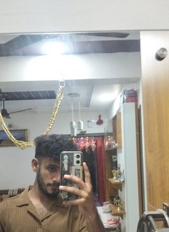 Hetansh - Male escort in Mumbai Photo 10 of 10