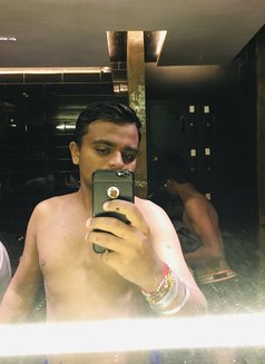 Hetansh - Male escort in Ahmedabad Photo 1 of 6