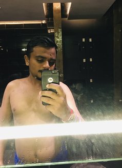 Hetansh - Male escort in Ahmedabad Photo 2 of 6
