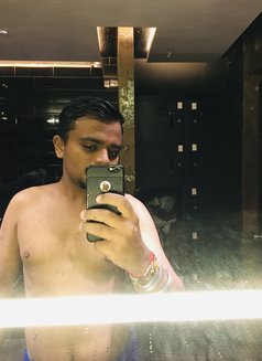 Hetansh - Male escort in Ahmedabad Photo 3 of 6