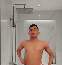 Hethin big dick with good service - Male escort in Singapore