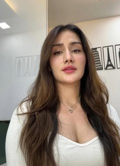 Hettal - escort in Pune Photo 2 of 3