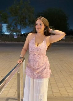 Hetvi - escort in Chennai Photo 5 of 5