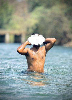 Hey Adiii Here - Intérprete masculino de adultos in Pune Photo 2 of 2