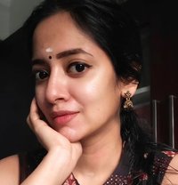 Hey I Am Shreya Doorstep in Call 24x7 - escort in Bangalore