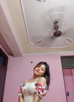 Hey I'm Apurva, Independent girl - puta in New Delhi Photo 7 of 16