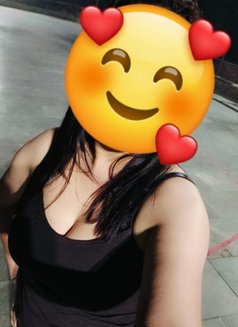 Hey I'm Looking for Some Fun Time - puta in New Delhi Photo 8 of 8