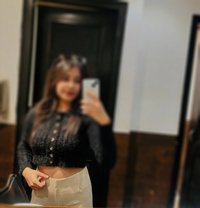 PRITY MEETUPS & CAM - escort in Mumbai Photo 4 of 4