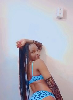 Heyzy - escort in Gurgaon Photo 3 of 4
