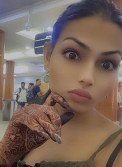 Hezal - Transsexual escort in Mumbai Photo 6 of 9