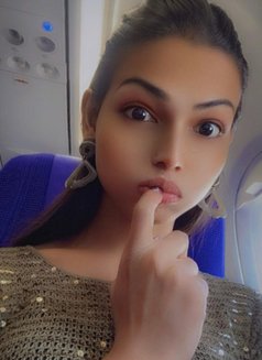 Hezal - Transsexual escort in Mumbai Photo 8 of 9