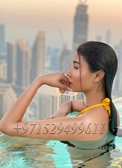Aashna (Indian Model) - puta in Dubai Photo 9 of 20