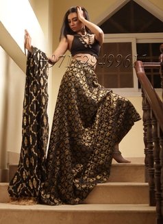 Aashna (Indian Model) - escort in Dubai Photo 13 of 20