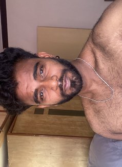 Hhhs - Male escort in Chennai Photo 1 of 1