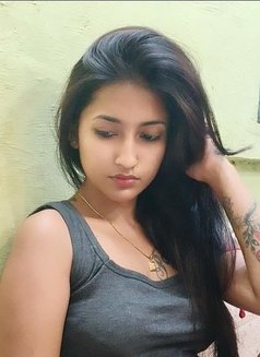 Hi, Am Independent Student Staying in De - escort in New Delhi Photo 4 of 6