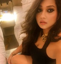 Hi class model - puta in Hong Kong