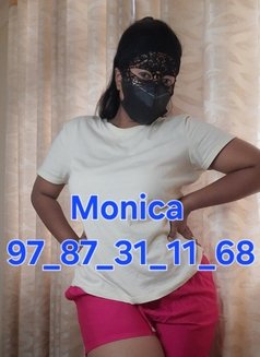 Hi darling I'm Monica tamil ponu service - puta in Doha Photo 2 of 10