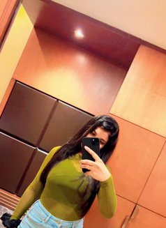 Hi Fi Cannad, Russian, Indian Models - puta in Chennai Photo 1 of 1