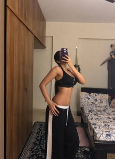 Hi Guys! I’m Khloe Your Favorite Thicc T - Acompañantes transexual in Navi Mumbai Photo 4 of 13