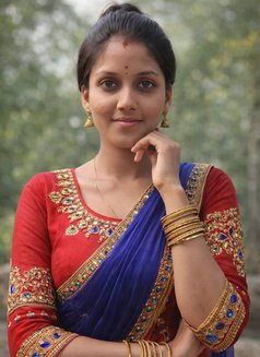 Hi I Am Roshni - escort in Hyderabad Photo 1 of 1