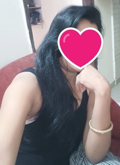 Hi I'm Disha, Independent House Wife - escort in New Delhi Photo 3 of 4