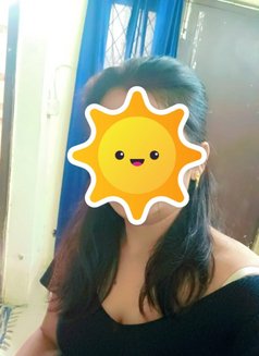 Hi I'm Disha, Independent Incall/Outcall - puta in New Delhi Photo 5 of 5