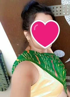 Hi I'm Disha, Independent Incall/Outcall - puta in New Delhi Photo 6 of 6