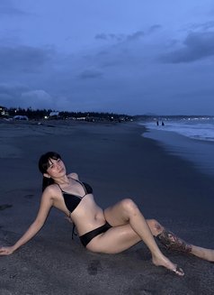 Hi I'm Melissa - escort in Manila Photo 2 of 14