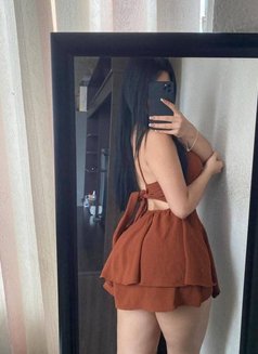 Hi Profile Instagram Models Party Girls - puta in New Delhi Photo 4 of 13