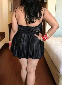 Hi Profile Instagram Models Party Girls - puta in New Delhi Photo 8 of 13