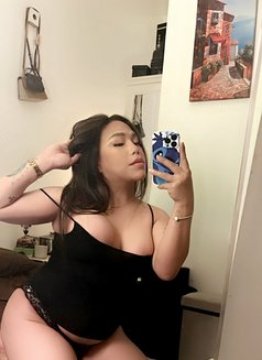 Hi VELL here, your TS in town.! - Transsexual escort in Abu Dhabi Photo 7 of 21