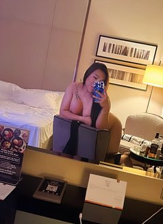 Hi VELL here, your TS in town.! - Transsexual escort in Abu Dhabi Photo 16 of 21