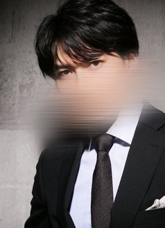 Hideki（hide） - Male escort in Tokyo Photo 1 of 5