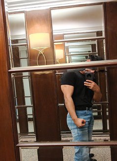 High class escort - Male escort in New Delhi Photo 22 of 24