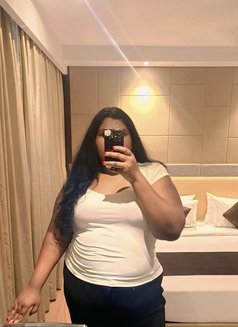 HiGH CLASS FEMININE SHEMALE IN KOCHIN🫦 - Transsexual escort in Kochi Photo 7 of 7