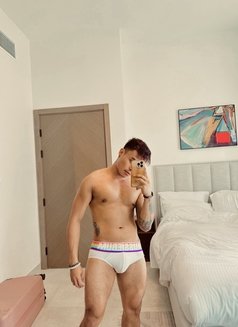 High Class FuckerXxx - Male escort in Hong Kong Photo 21 of 25