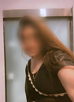 High Class Incall Outcall Escort Service - puta in Chennai Photo 3 of 5