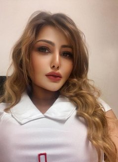 High Class Model Available Star Hotel - puta in Chennai Photo 1 of 3