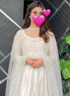 High Class & Model In/out Call Available - escort in Mumbai Photo 2 of 5