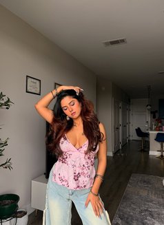 High' Profile and Vip Escort - escort in Ahmedabad Photo 3 of 7