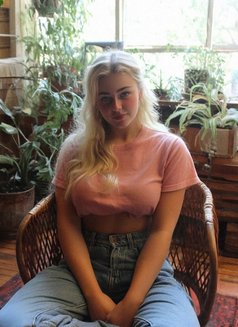 High' Profile and Vip Escort - escort in Candolim, Goa Photo 2 of 6