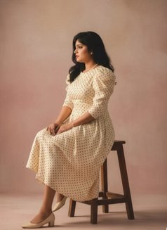 High Profile Escort Service - puta in Kochi Photo 1 of 1