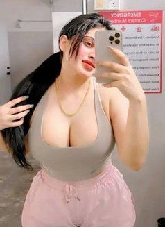 High Profile Genuine Service Star Hotels - puta in Pune Photo 1 of 6